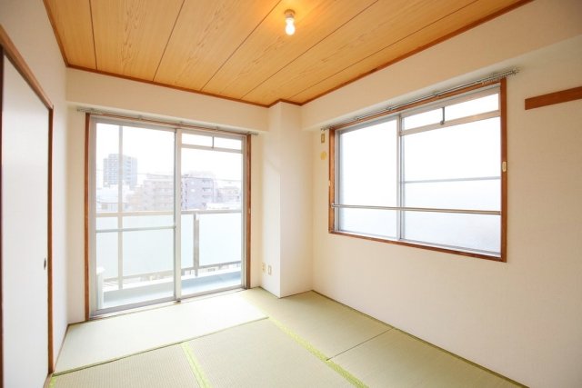 成加パラシオン4階 部屋その他