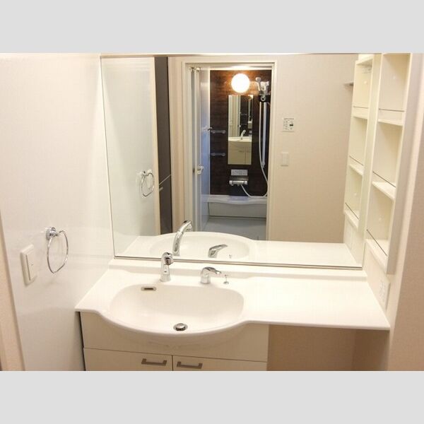 ソフィス かすみの瀬 ♪大きな鏡の広々洗面台♪