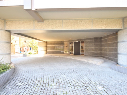 イトーピア目黒ブランニュー11階 エントランス　前回募集時／2024年3月の写真