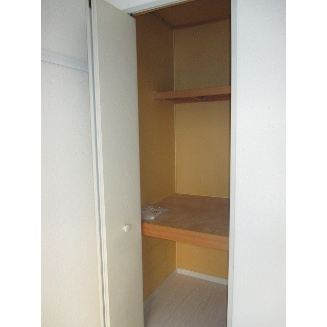 ドウェル・フロイデ 内観