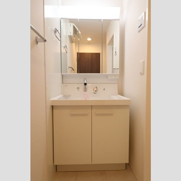 K-APARTMENT303号室 洗髪洗面化粧台
