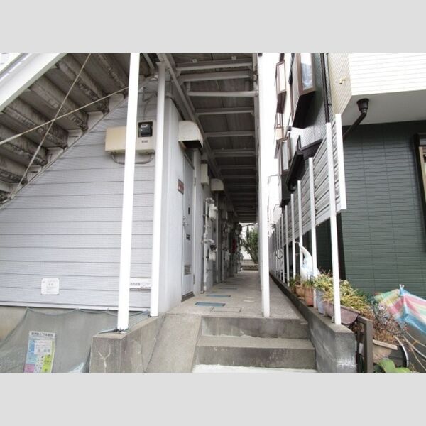 ドルフ・K エントランス