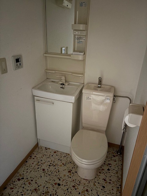 オーバル柏 トイレ