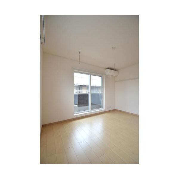 AKピオニー203号室 リビング