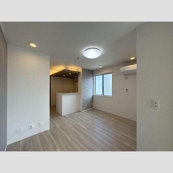 セレスティア六町Ⅱ205号室 LDK