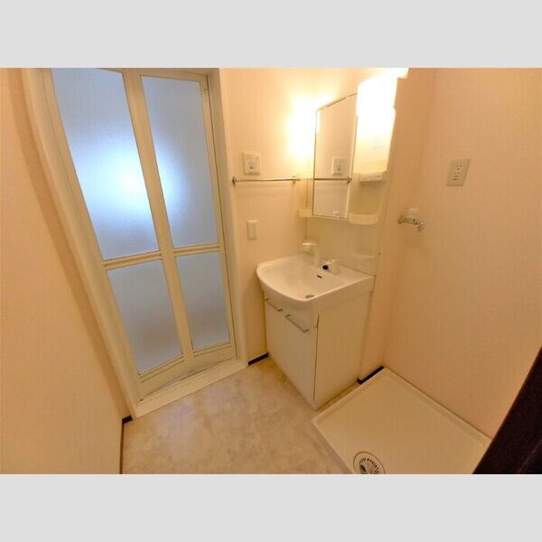 ヒルズガーデン102号室 洗髪洗面化粧台