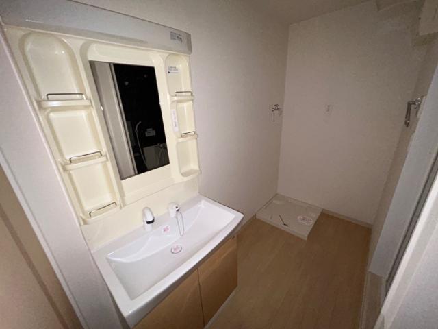 アンビシャス千葉城前 洗髪洗面化粧台