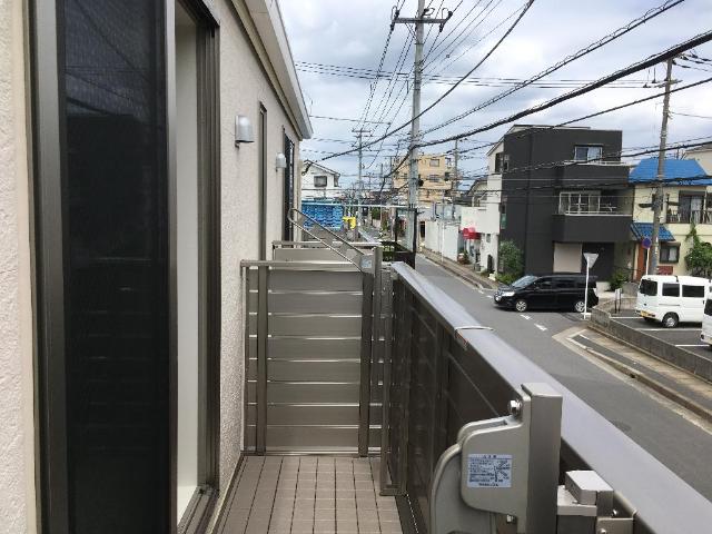 メゾンドラフィネ塩焼201号室 天気のいい日は布団も干せます
