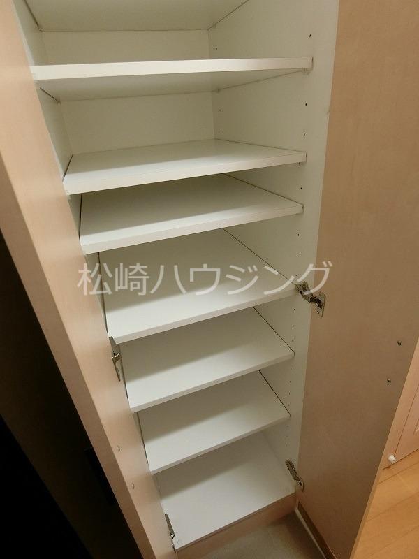 オルソ西落合 玄関