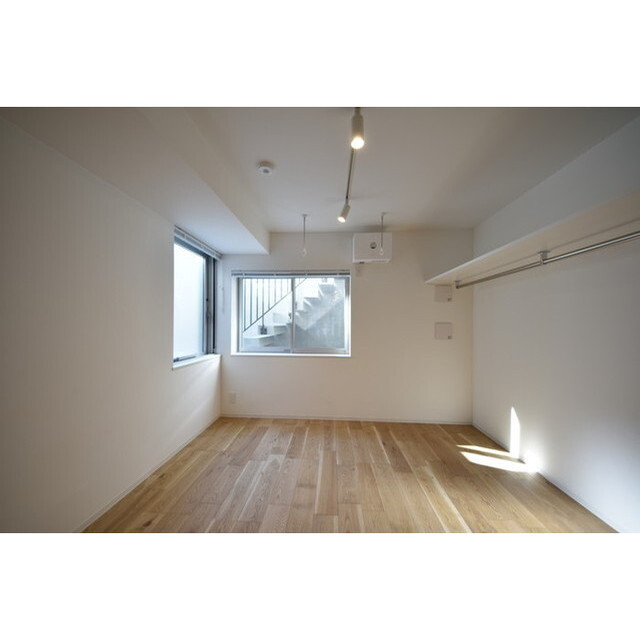 グランパセオ代々木上原B104号室 内観