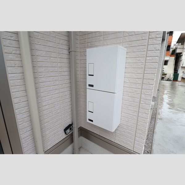 セレスティア西台B102号室 宅配ボックス