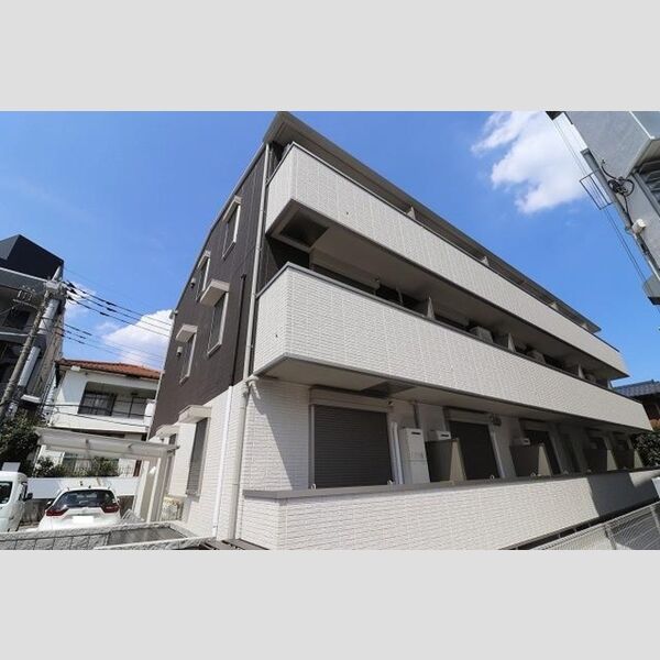 アバンス大宮302号室 建物外観