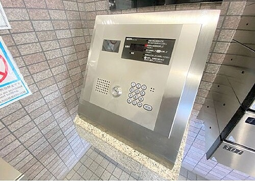 ライオンズマンション吉野町リバーサイド3階 オートロック　※2023年2月撮影