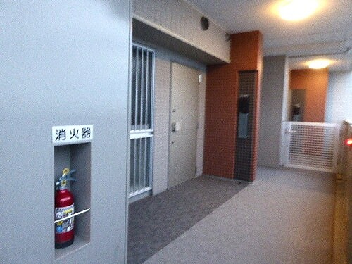 ザ・ガーデンプレミアム 玄関前　※前回募集時2024年10月の写真