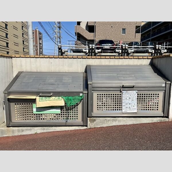 クレインコート　弐番館 ゴミステーション