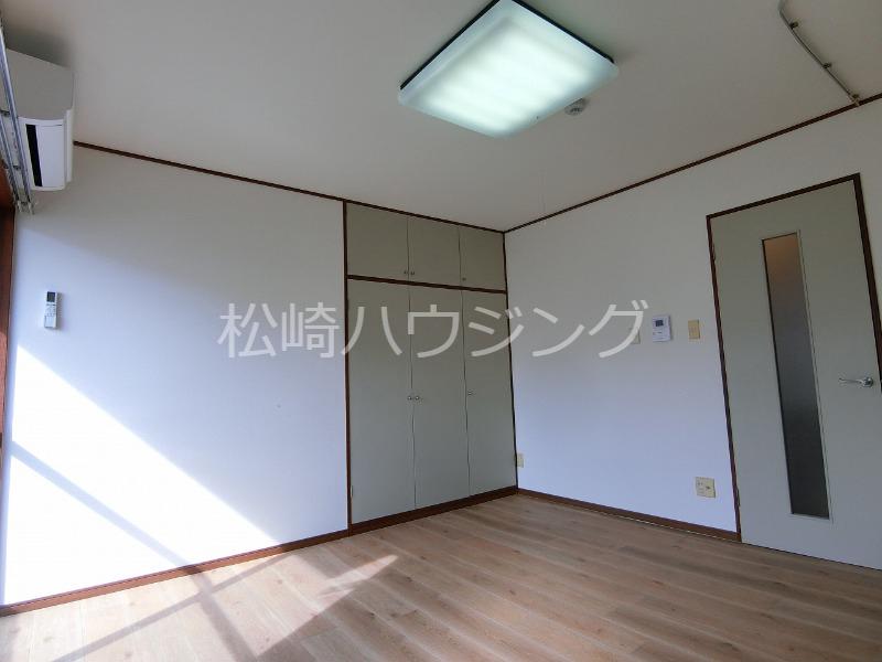グリーンヒルズ松ヶ丘2階 内観