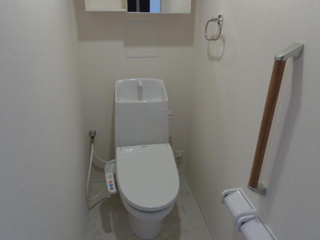 リヴェール（Ｌｉｖｅｒ）302号室 トイレ