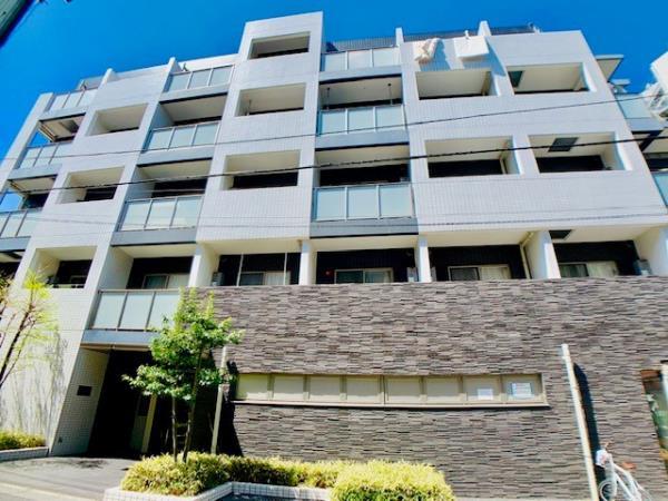 リアルスウィート三軒茶屋5階 外観