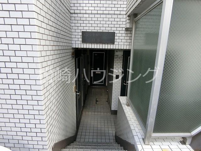 エンジェルマンション１１番館3階 エントランス