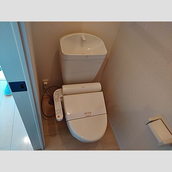 イルミナ102号室 温水洗浄暖房便座