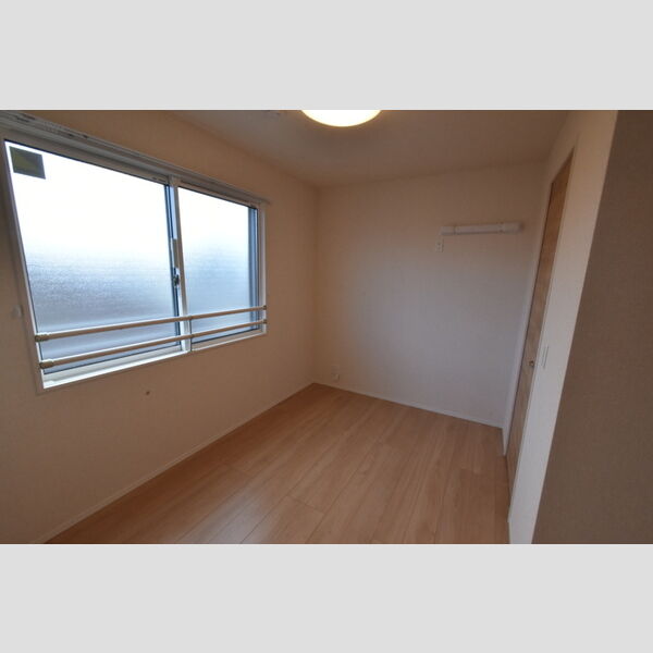 メタルフォックス302号室 洋室