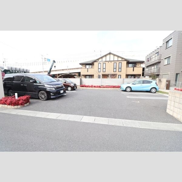 ルガーナ グランデ 駐車場