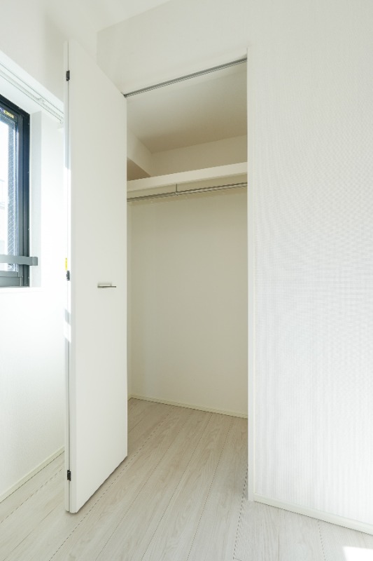 ドゥーエ日暮里Ⅲ2階 収納