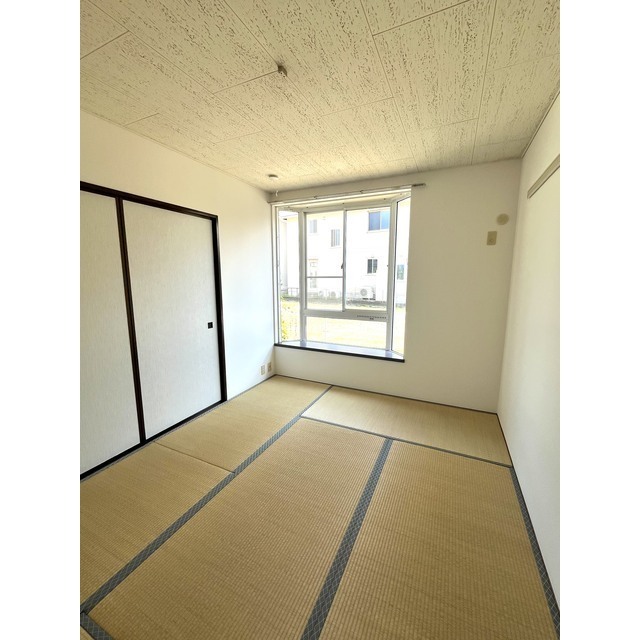 プリマヴェイラＢ 和室6帖