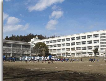 ロジュマンⅢ 都岡中学校まで400ｍ