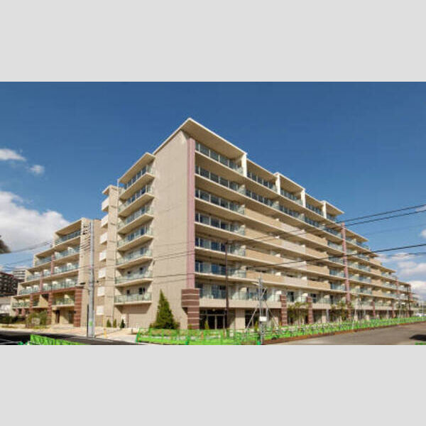 ロイヤルパークス梅島の外観画像