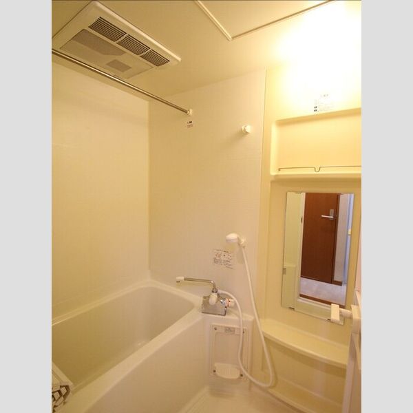 サマービレッジ311号室 浴室