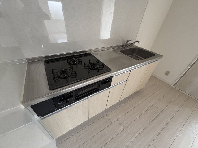 スカイホーム本郷0205号室 キッチンでお料理をお楽しみください