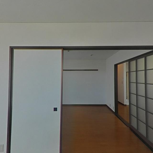 ウインズウメサト2階 内観