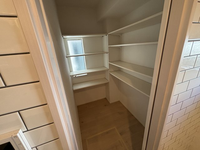 浜須賀戸建 収納