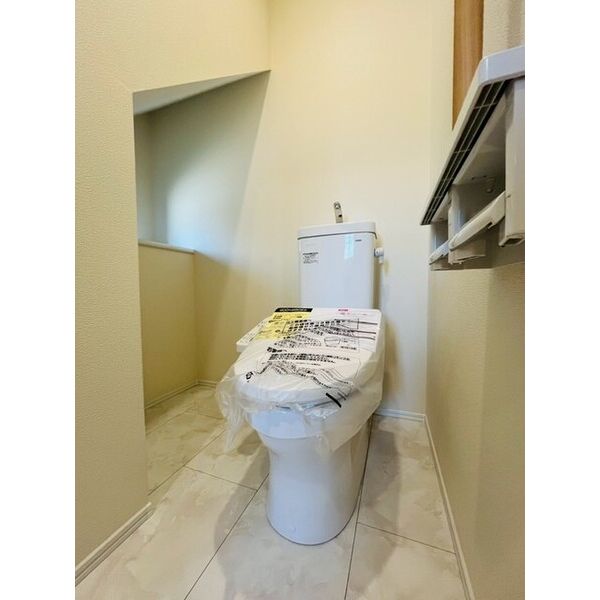 Sumai-to川口市本蓮010001号室 トイレ