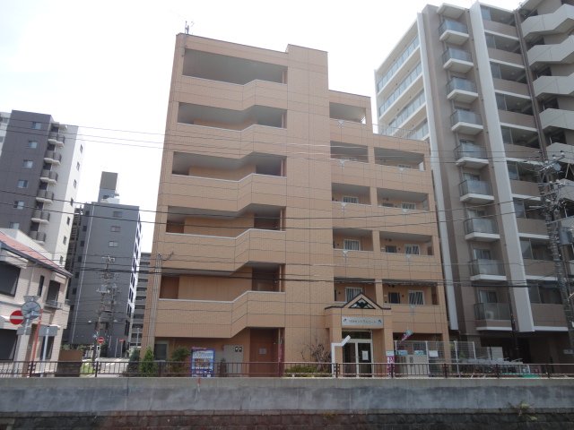 日向セントラルコート 外観写真（昼）