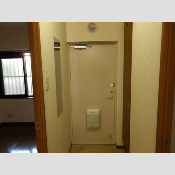 ルーチェ緑が丘A 玄関