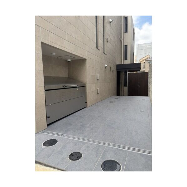 The　Residence　Ichigayadaimachi201号室 エントランス
