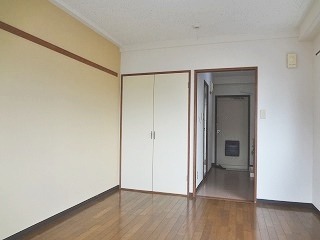 ユニバーサルハイツ101号室 リビング