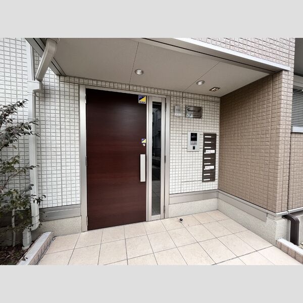 Grace-T エントランス(オートロック・集合ポスト)