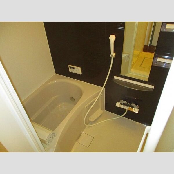 ヌーボイナリ金沢 バス