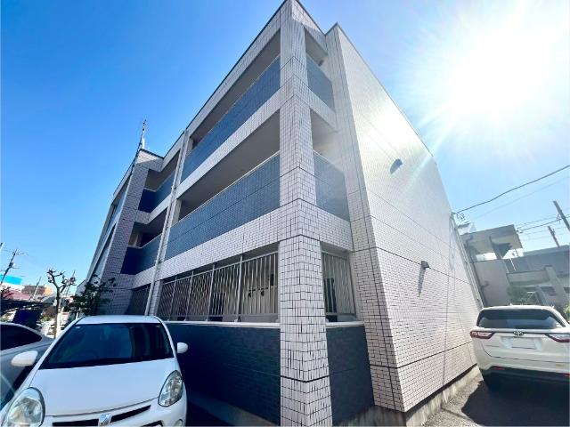 シエル・ブルー205号室 外観写真（昼）