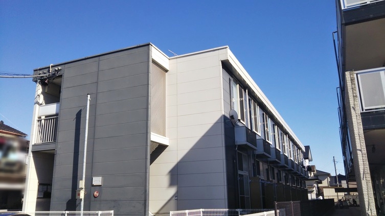 レオパレスフリーダムベッセルⅢの外観画像