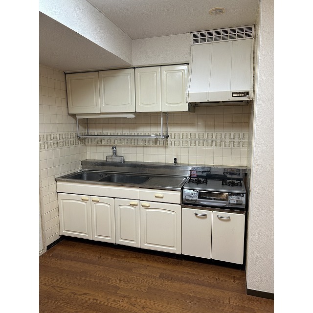 ハイツ魚籃坂0603号室 内観