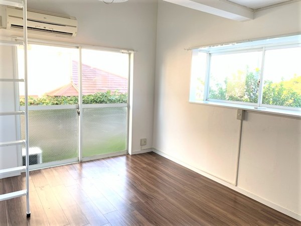 ベイヒルズ大基105号室 リビング