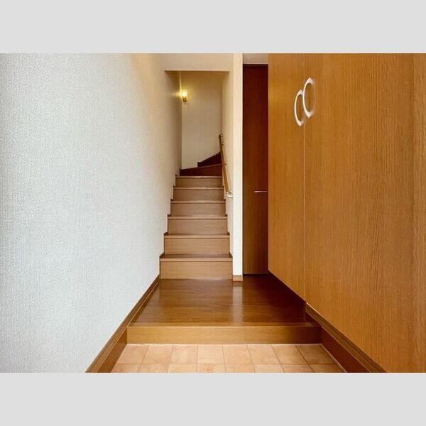 ロックコート　A203号室 玄関