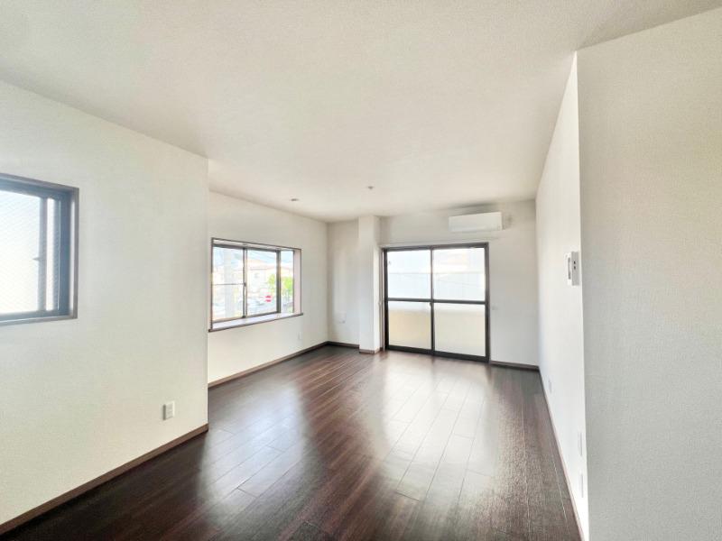 メゾン・ドTAKASAGO2階 内観