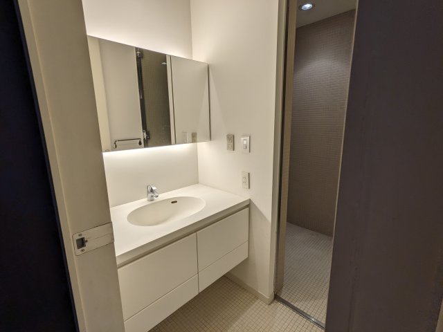 フカサワスペース97号室 洗面