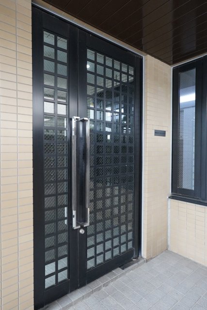 ラ・リーヴ氷川台 エントランス