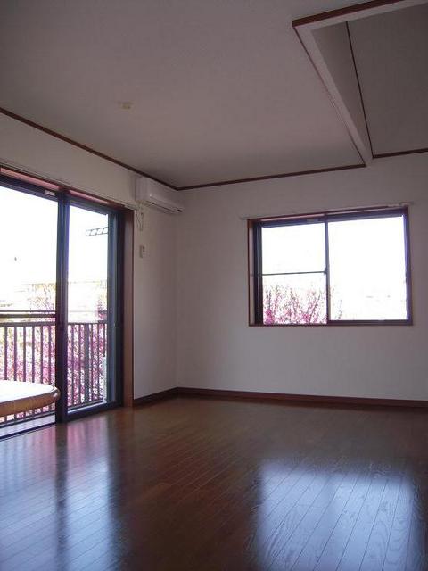 ロンウェル菊名　Ａ棟 LDKは広々15帖♪2面採光♪